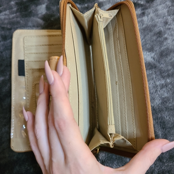 Multi-pocket Wallet - Picture 6 of 8